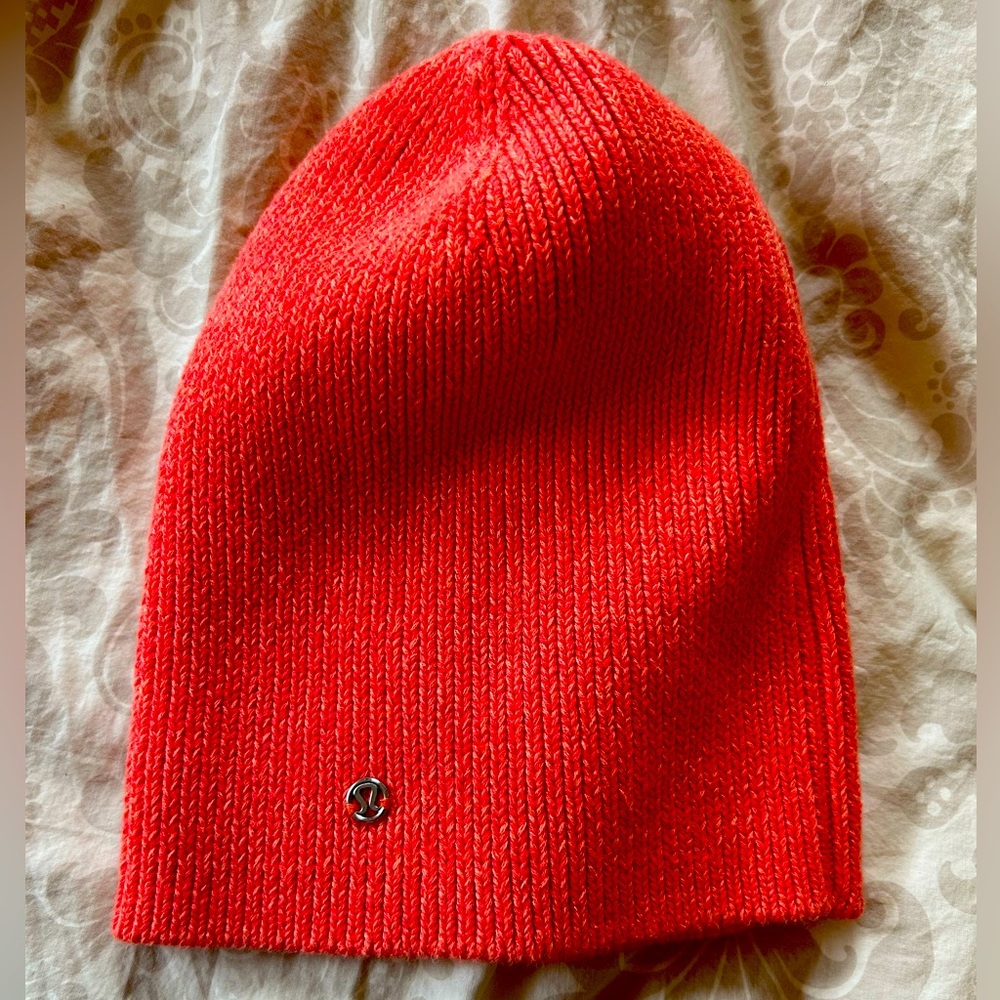 Lululemon beanie hat
